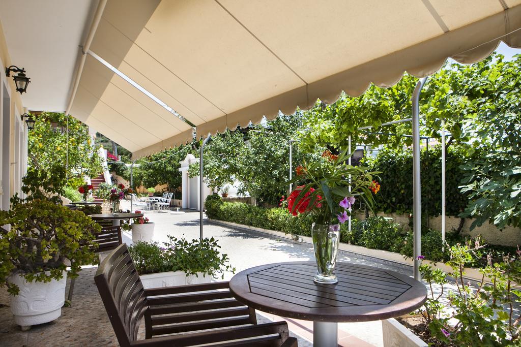 Tzivras Villa & Apartments Ласси Экстерьер фото